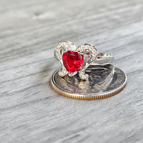 New 925 Sterling Silver Ruby Heart White Topaz Angel Wings Size 6.5 Ladies Ring - Picture 3 of 10